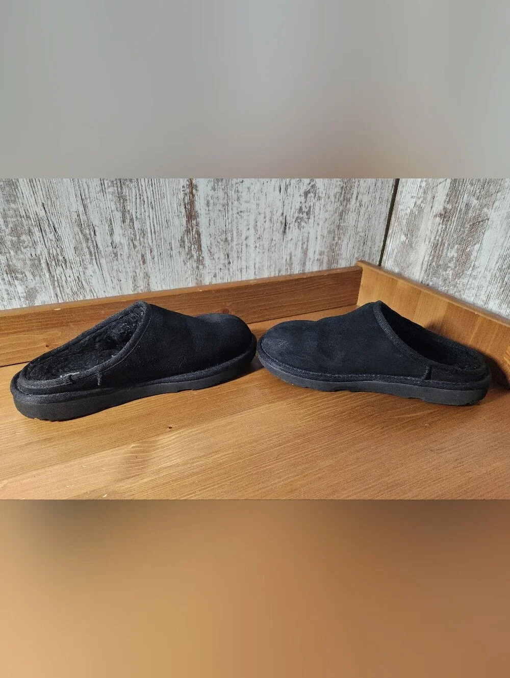 UGG Black Suede Slip-On Clog USA Youth Size 5